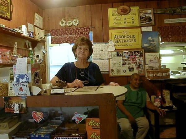 Cypress Grill - old time fishing shack in eastern NC | https://chloesblog.bigmill.com/road-food-north-carolina/