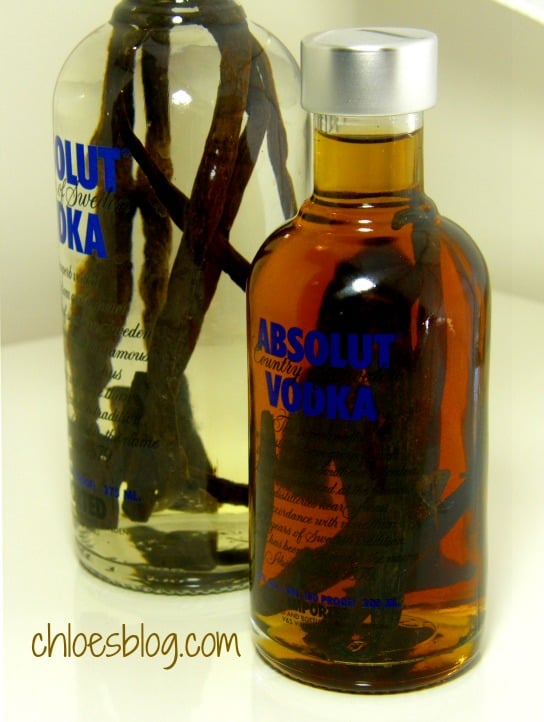 DIY homemade Vanilla extract from Big Mill B&B - great gifts