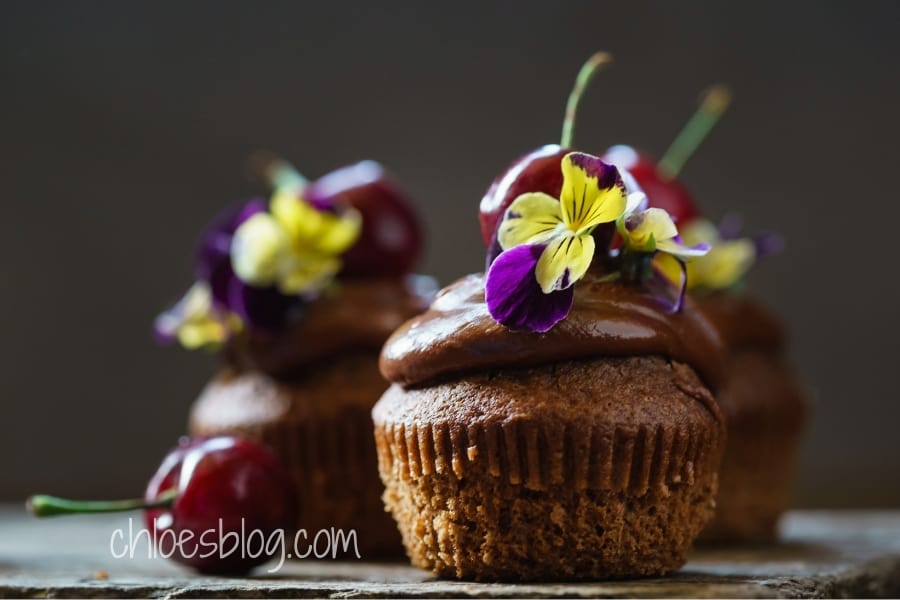 How to Make Edible Flower Ice Cubes