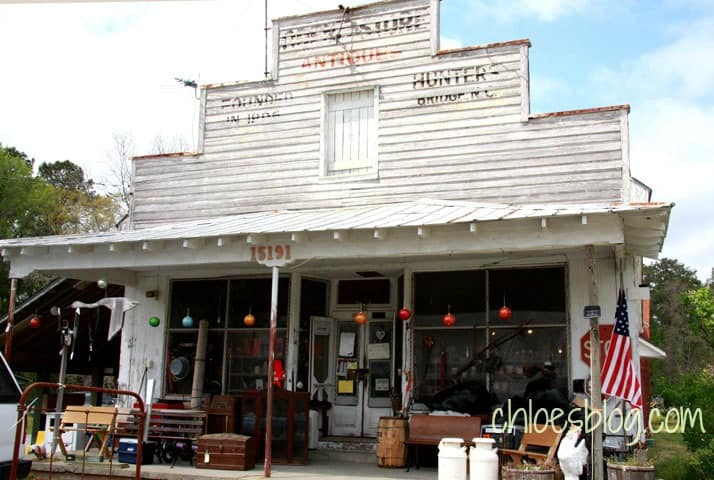 Visit Oden's Store and Antiques near Bath NC -- full of treasures and the charms of the old South | chloesblog.com